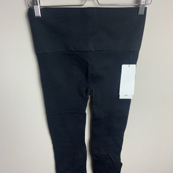 NEW! Blanqi Contour Leggings - Picture 4 of 6